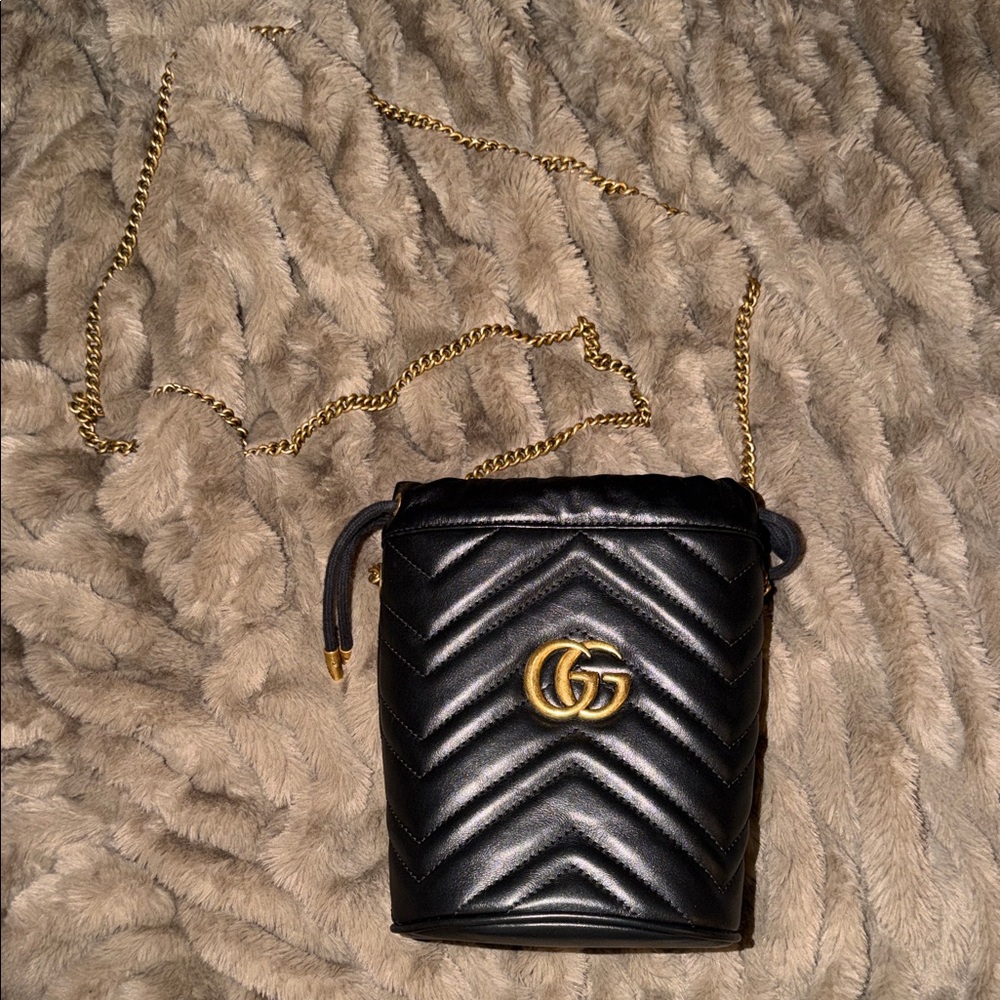 Gucci Calfskin Metelasse GG Marmont 2.0 Bucket Bag